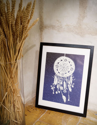 Pratiquez une activité manuelle pour adulte avec notre modèle Attrape-rêves en papercut.